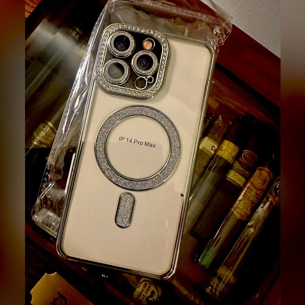 Luscious IPhone 14 ProMax Sparkling Phone Cover